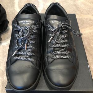 Saint Laurent Classic Lips Low Top Sneakers